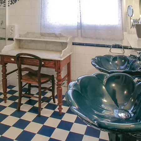 Lovely In Sur With Wifi *